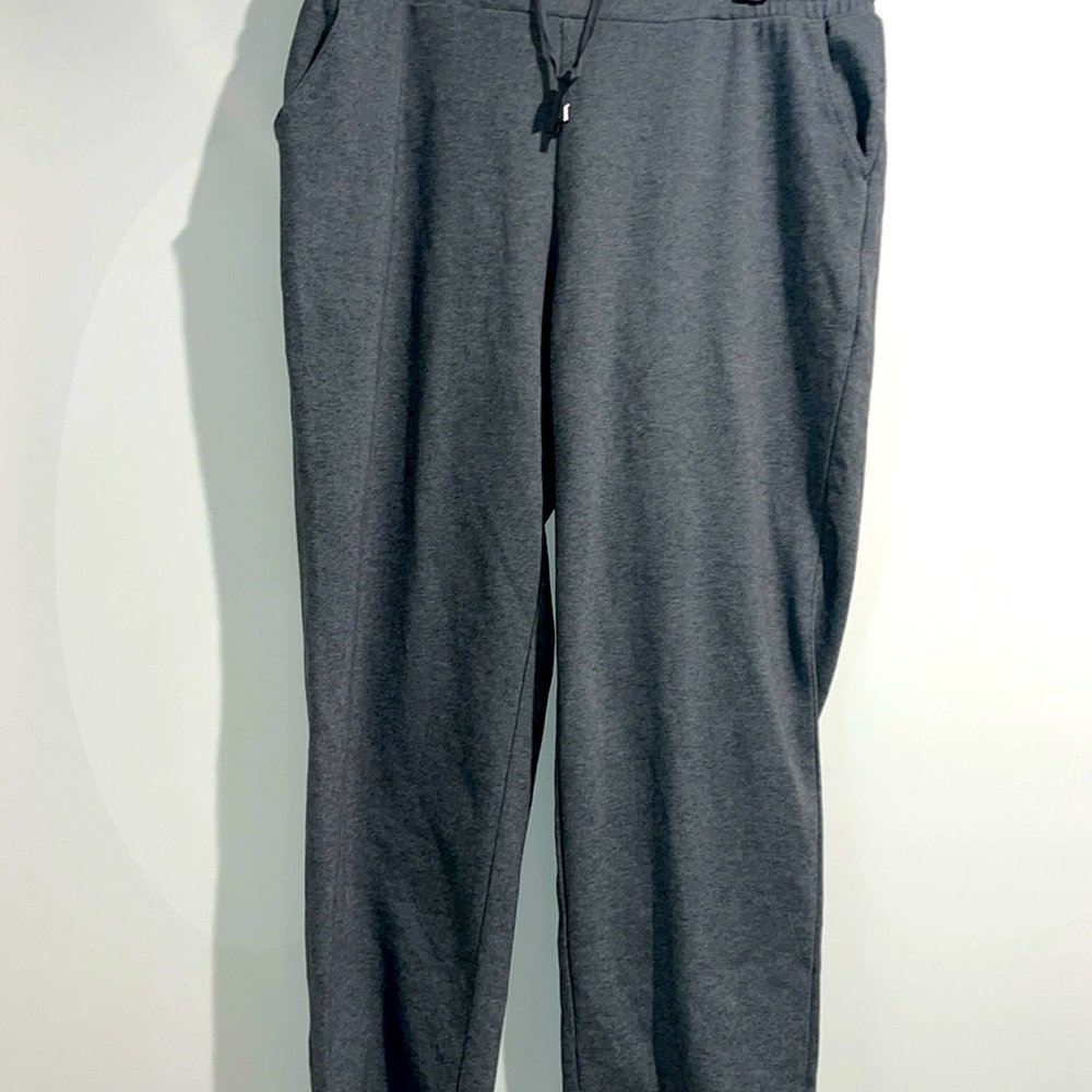 Time & Tru gray drawstring sweatpants. Size XL.